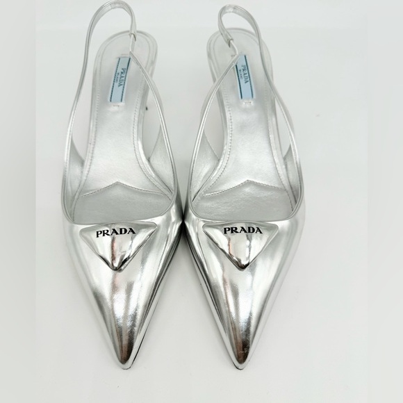 Prada Silver leather Spazzolato Triangle Logo 45mm Slingback Pumps Argento EU 39 - Picture 2 of 9